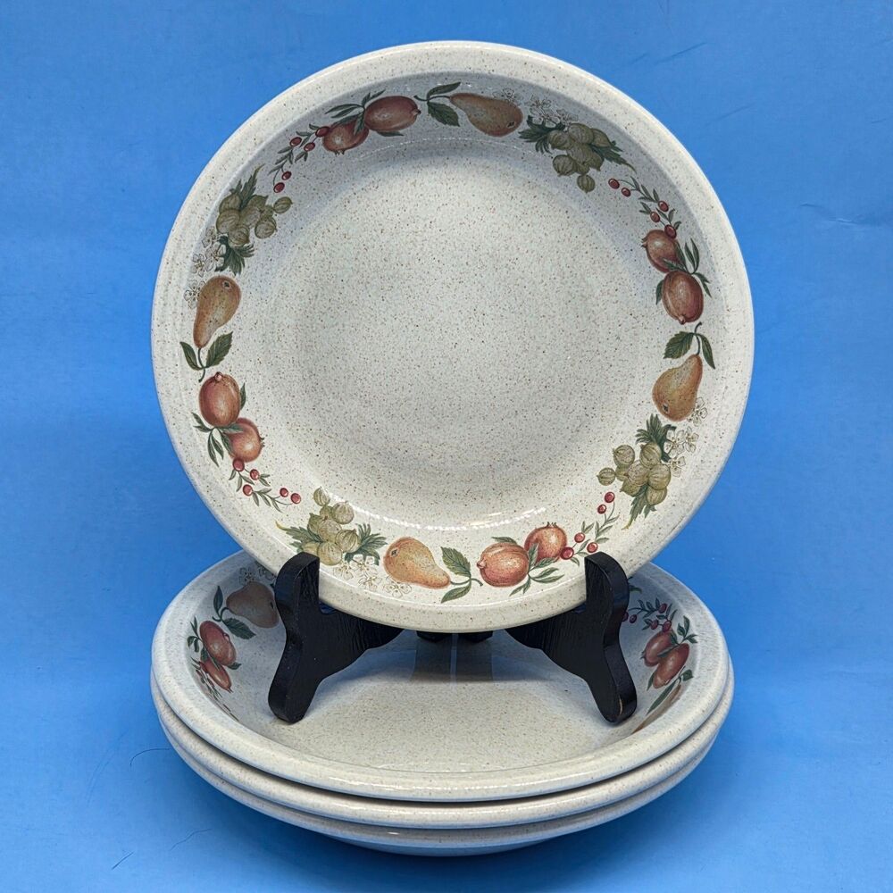Wedgwood Stoneware Quince 7 3/8" Soup Cereal Bowls Fruits Set of 4